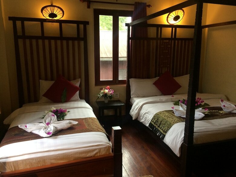 Hotel Chaluenxay Villa