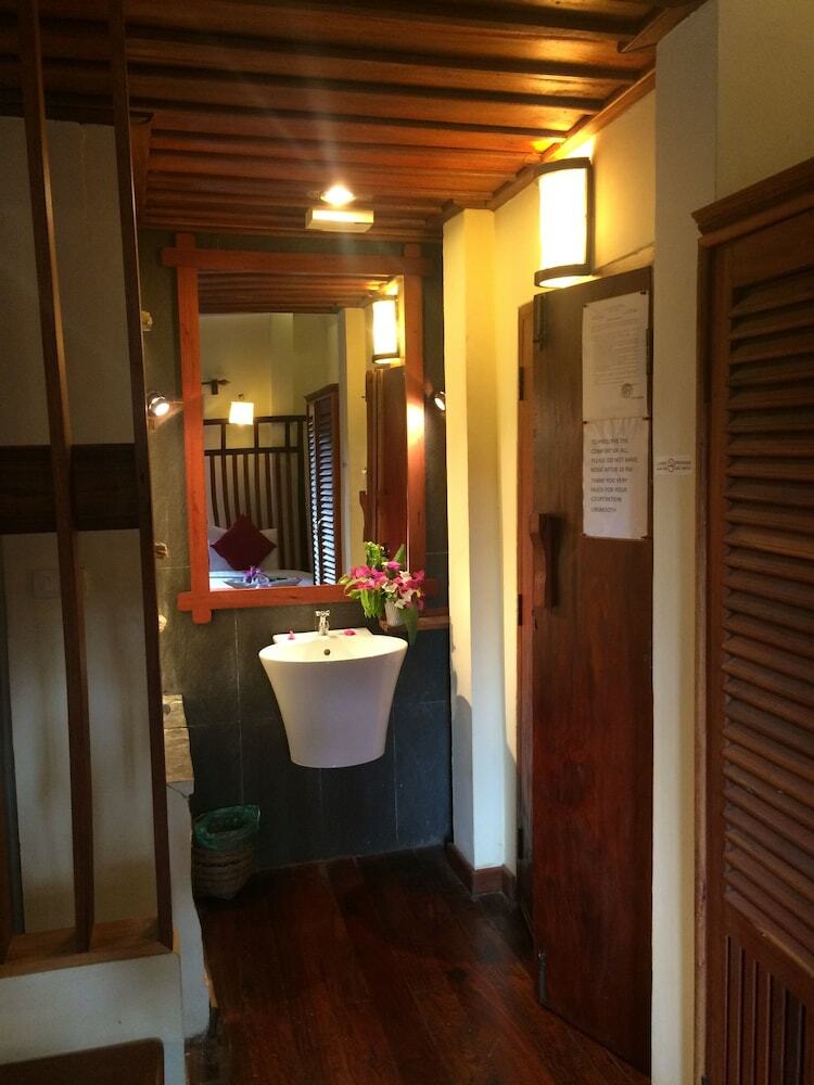 Hotel Chaluenxay Villa