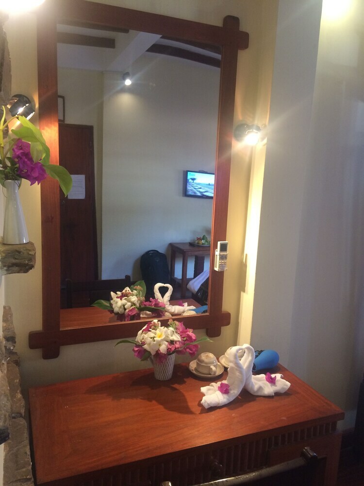 Hotel Chaluenxay Villa