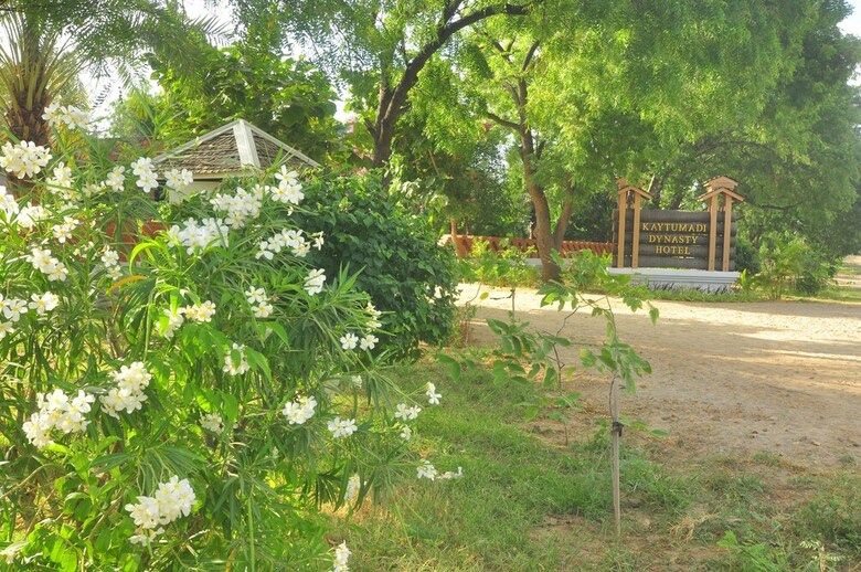 Kaytumadi Dynasty Hotel