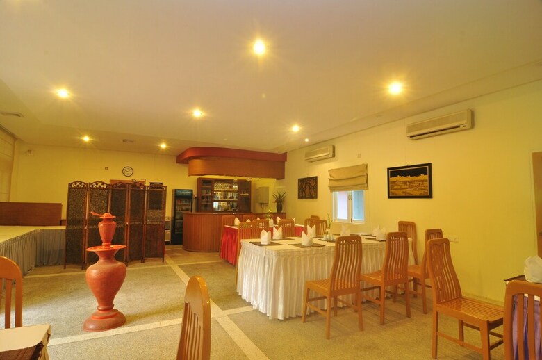 Kaytumadi Dynasty Hotel