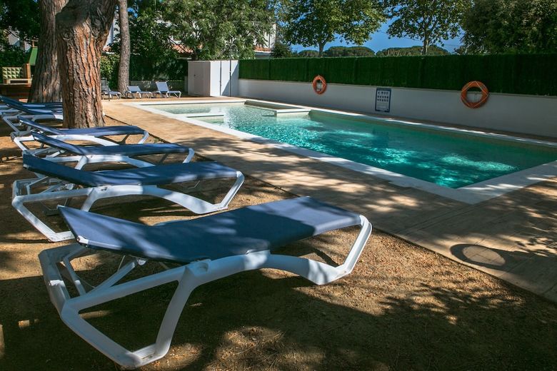 Rv Hotels Apartamentos Benelux