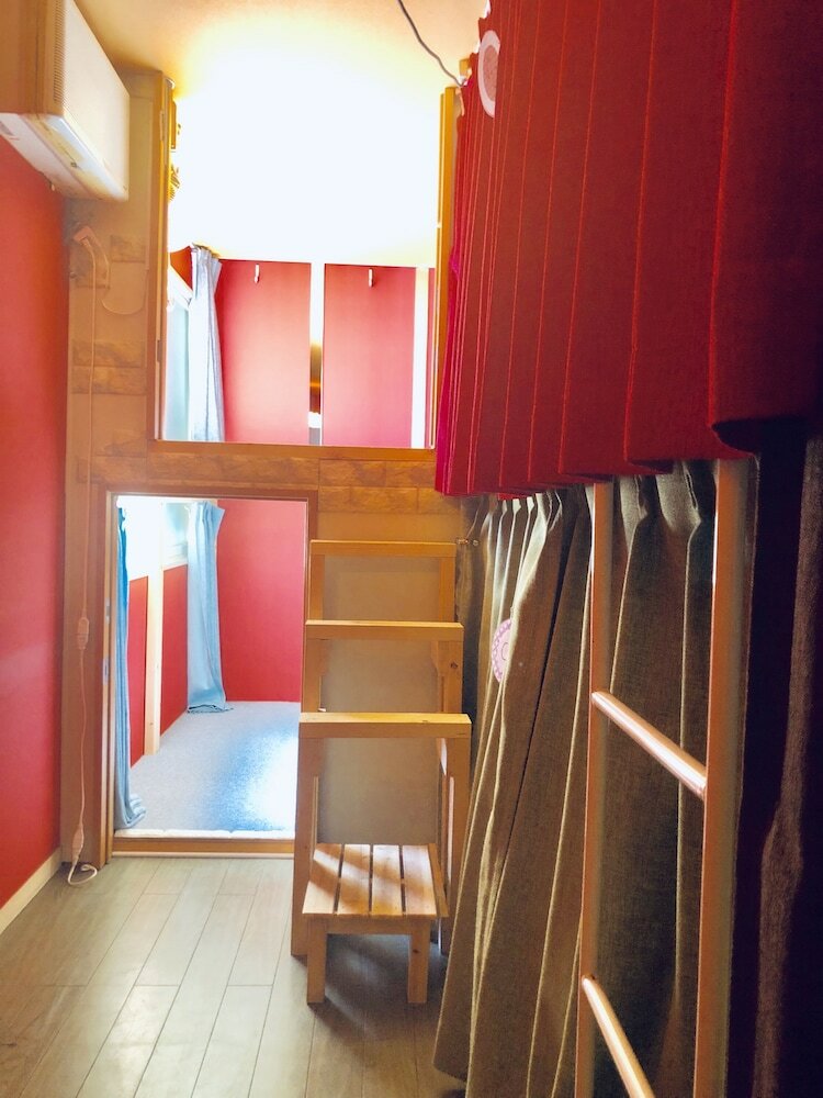 Hostal Tsubame-ya - Hostel