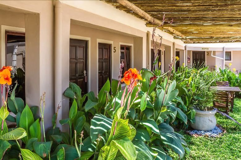Hotel Khwee Sands Lodge