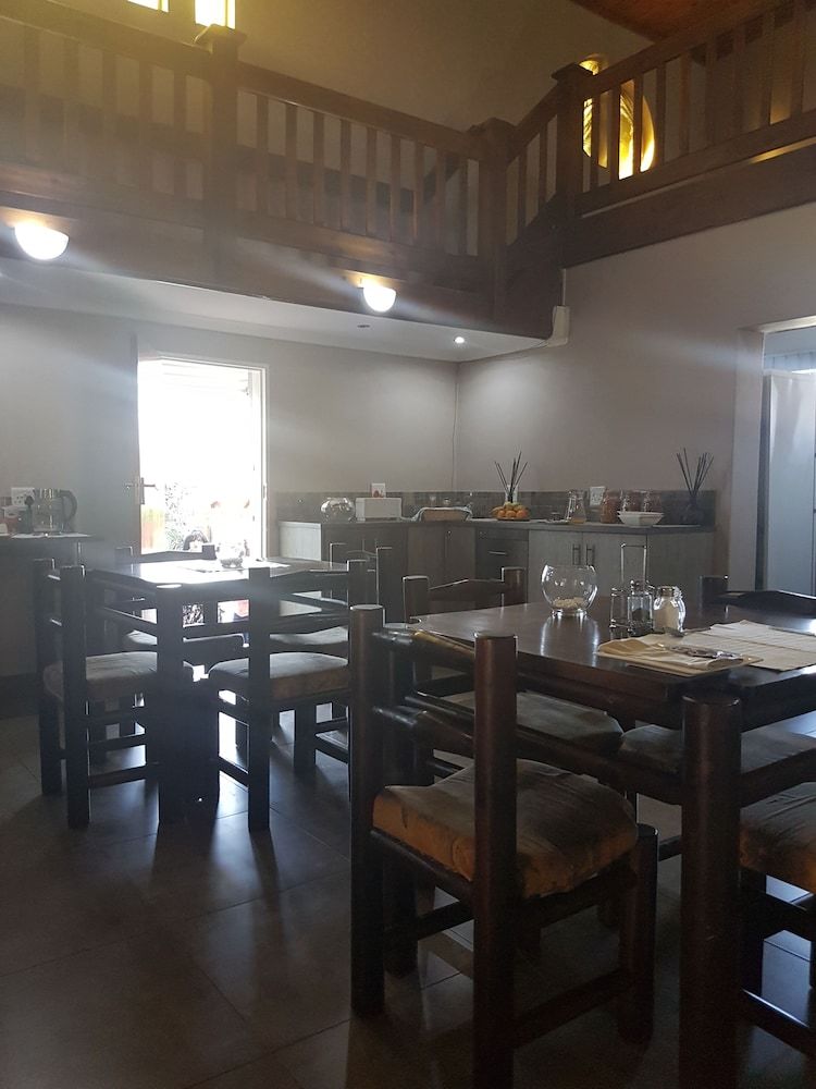 Hotel Blue Sparrow Guest House