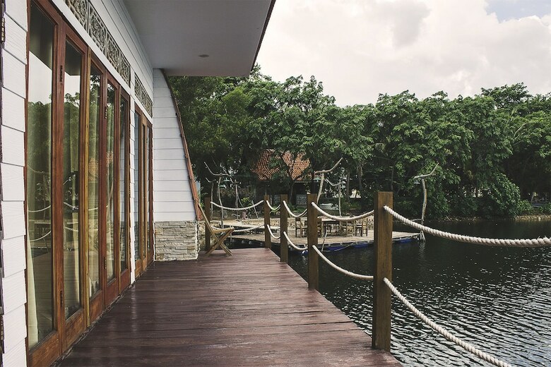 Hotel Kanaka Lake Villa