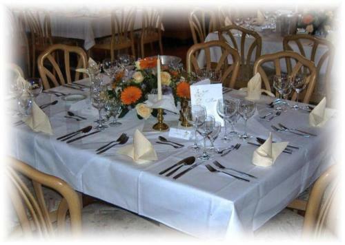 Hostal Gasthof Fr�hlich