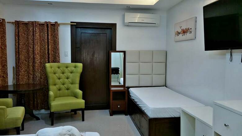 Hotel El Nido Reef Strand Resort