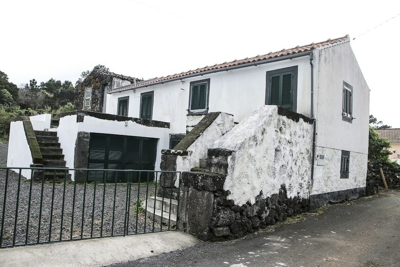 Casa Da Pia De Pedra