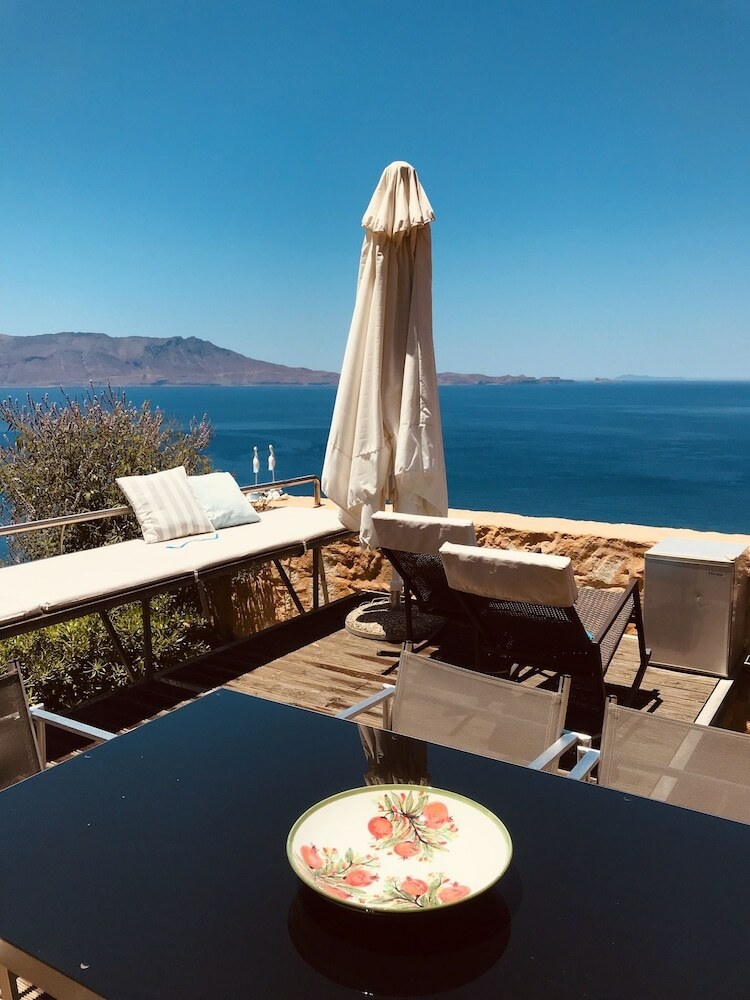 Ravdoucha Epavlis - Villa Athina