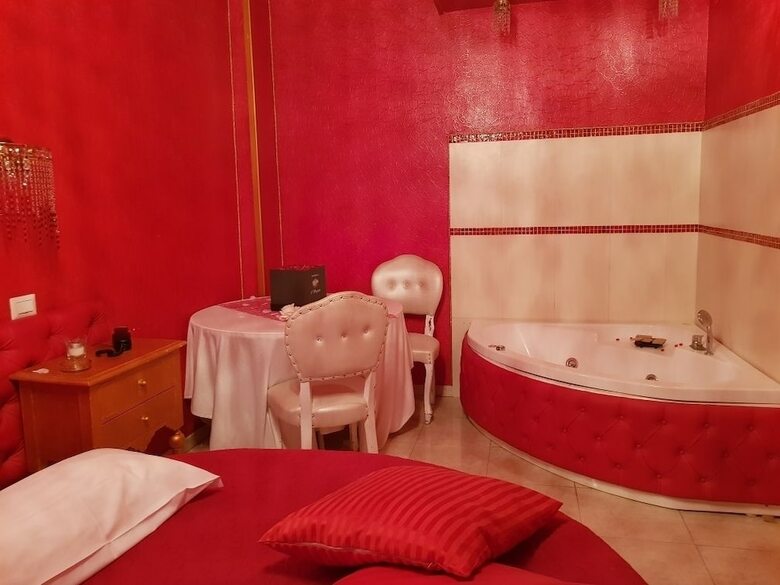 Posada Hotel & Resort Bee Queen