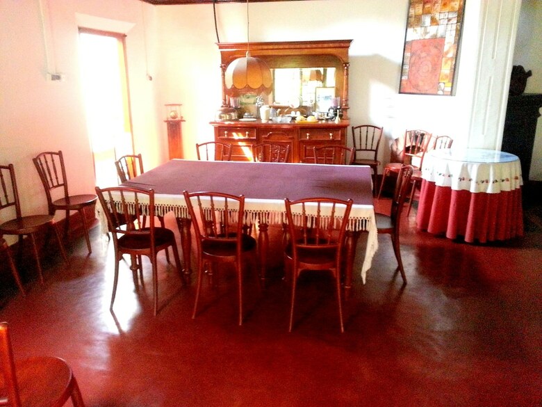Hotel Meenaella Colonial Bungalow
