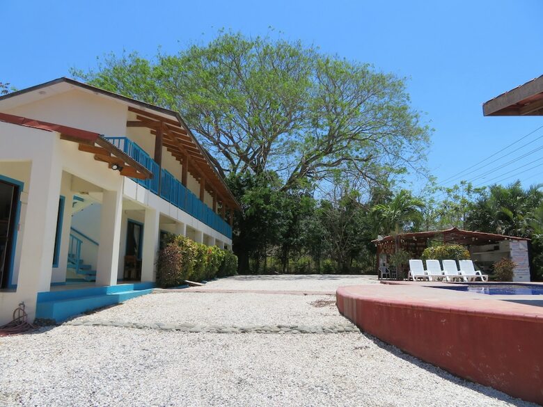 Hotel Cabinas Diversion Tropical