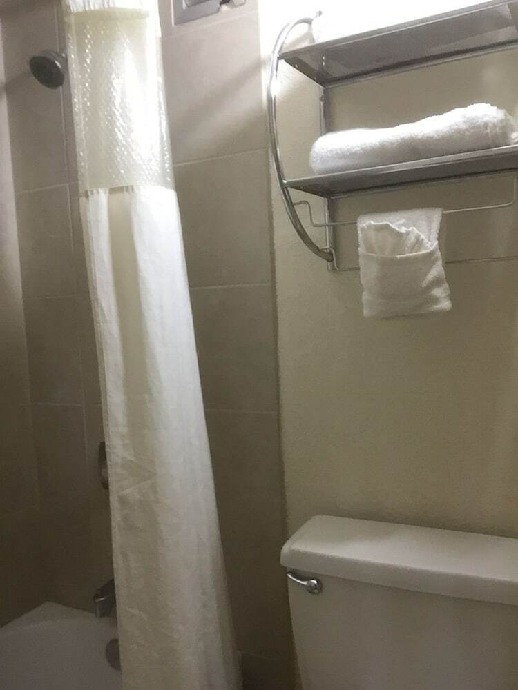 Hotel Farmington Inn
