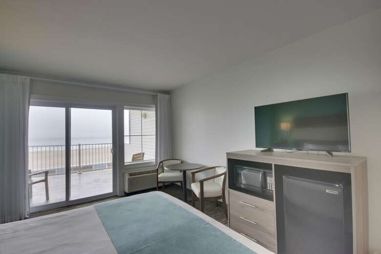 Hotel Monte Carlo Boardwalk / Oceanfront Ocean City