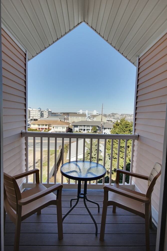 Hotel Monte Carlo Boardwalk / Oceanfront Ocean City