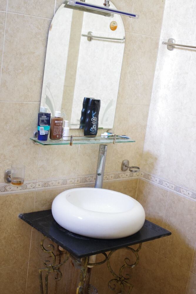 Bol�ro Garden Capsule Hotel