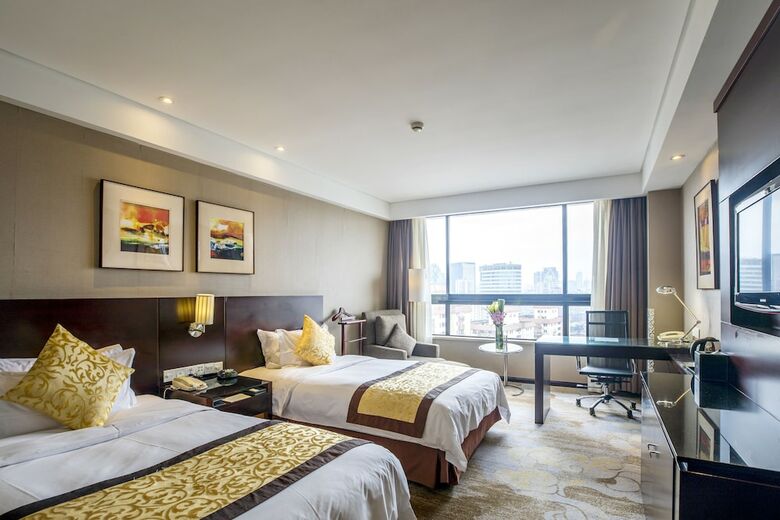 Greenland Jiulong Hotel