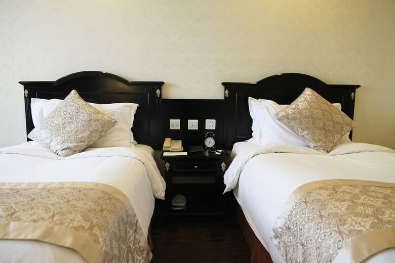 Greenland Jiulong Hotel