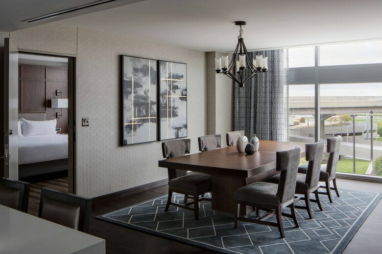 Hotel Omaha Marriott Downtown At The Capitol District