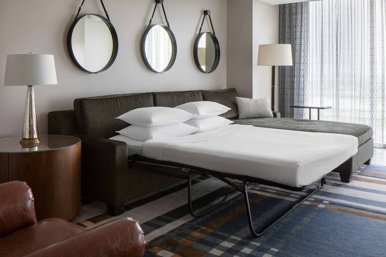 Hotel Omaha Marriott Downtown At The Capitol District
