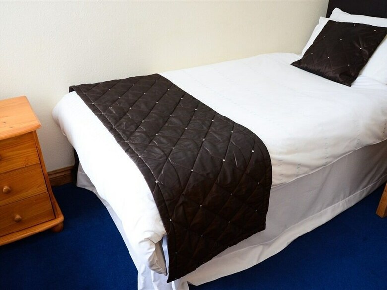 Hotel Pinewood Guest House