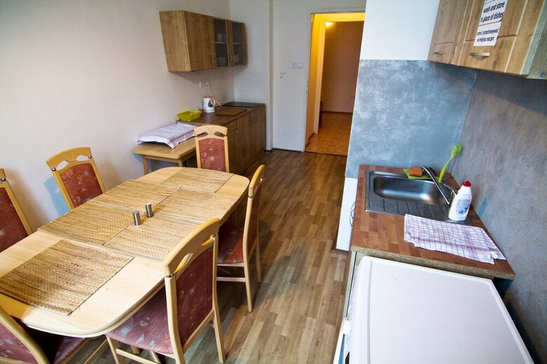 Happy Apartments For Friends