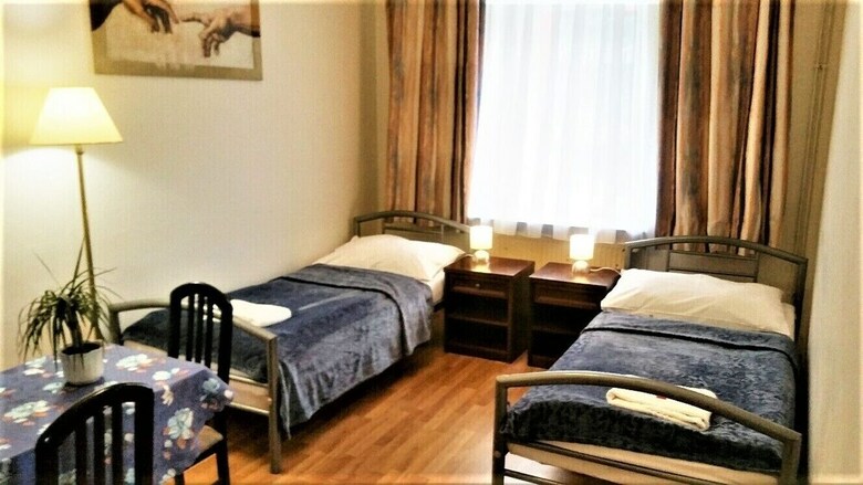 Happy Apartments For Friends