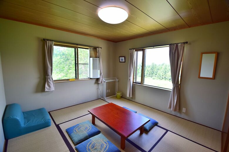 Hostal Miyukinomori Youth Hostel