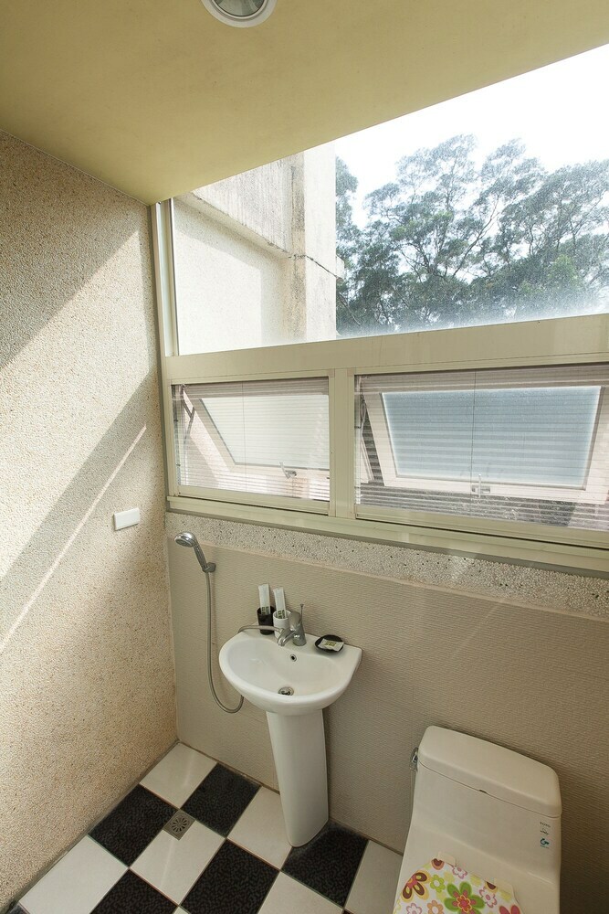 Lovers Hot Spring B&B