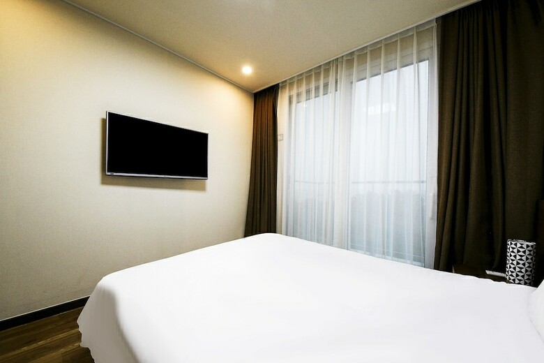 Jeju Ocean Blue Hotel