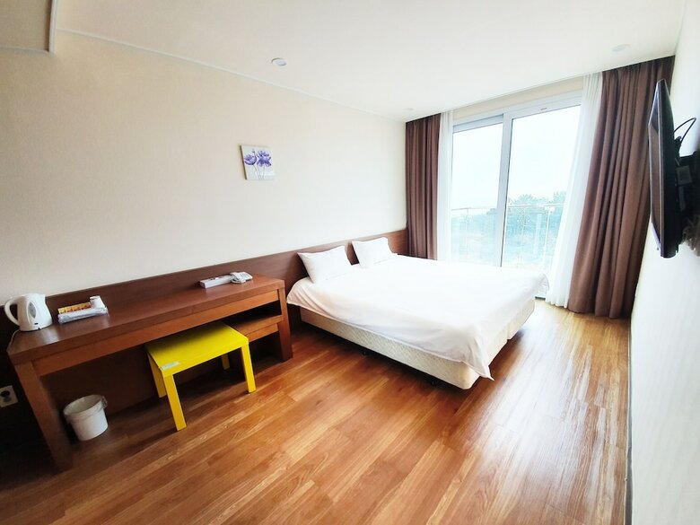 Jeju Ocean Blue Hotel