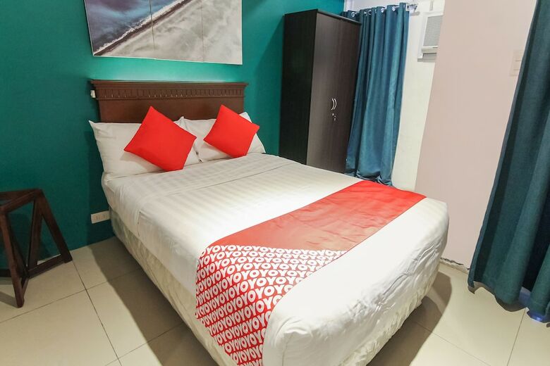 Oyo 105 Melbourne Suites Hotel