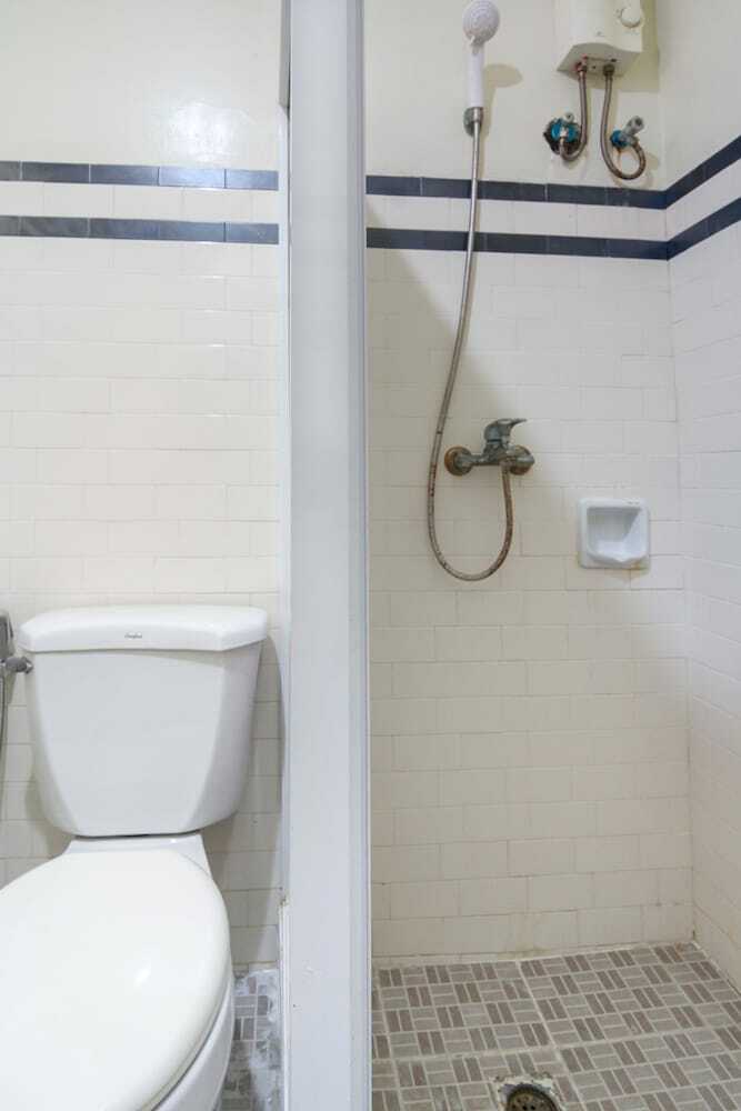 Oyo 105 Melbourne Suites Hotel