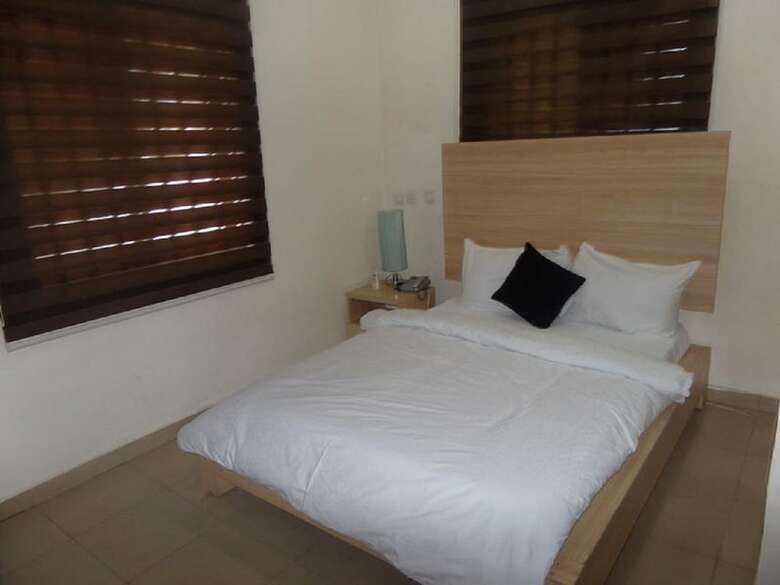 Hotel Vine Apartments & Resort
