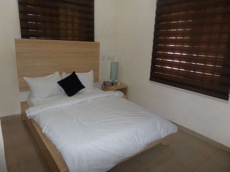 Hotel Vine Apartments & Resort