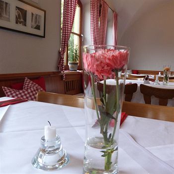 Hostal Hotel Restaurant Alpengl�ck