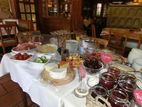 Hostal Landgasthaus Zur Linde