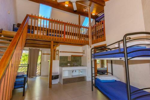 Hotel Aquarius Backpacker Resort