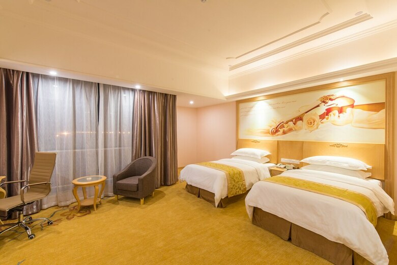Royale International Hotel