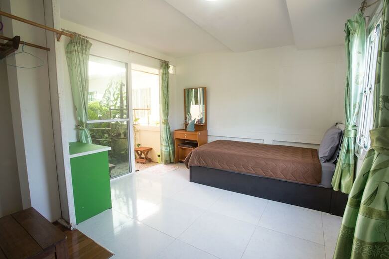 Hostal Nu Phuket Airport Residence
