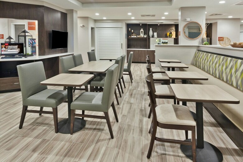 Hotel Towneplace Suites By Marriott Montgomery Eastchase