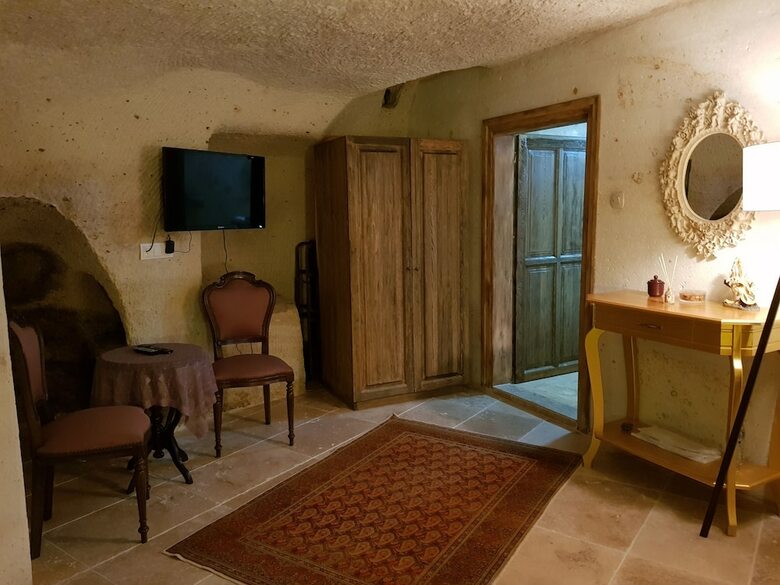 Demisos Caves The Hotel