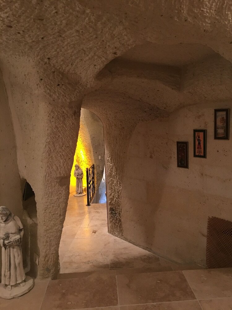 Demisos Caves The Hotel