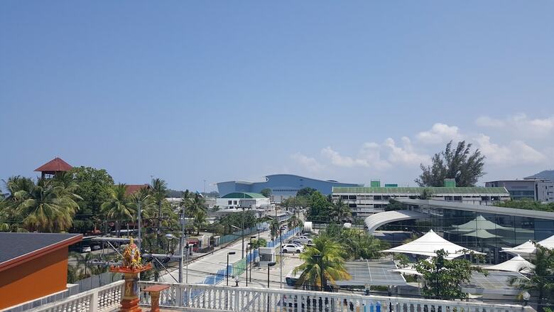Hotel Bs Airport At Phuket