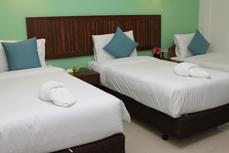 Hotel Bs Airport At Phuket
