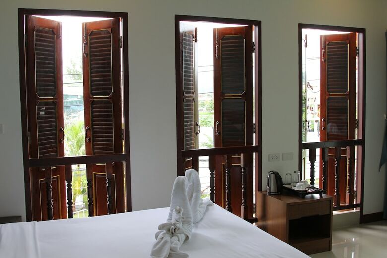 Hotel Bs Airport At Phuket