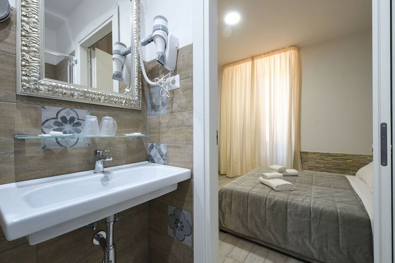 Hotel Vatican Nausicaa