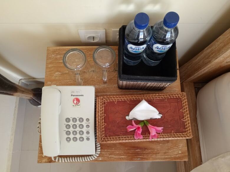 Hotel Oyo 2667 Aron Guest House
