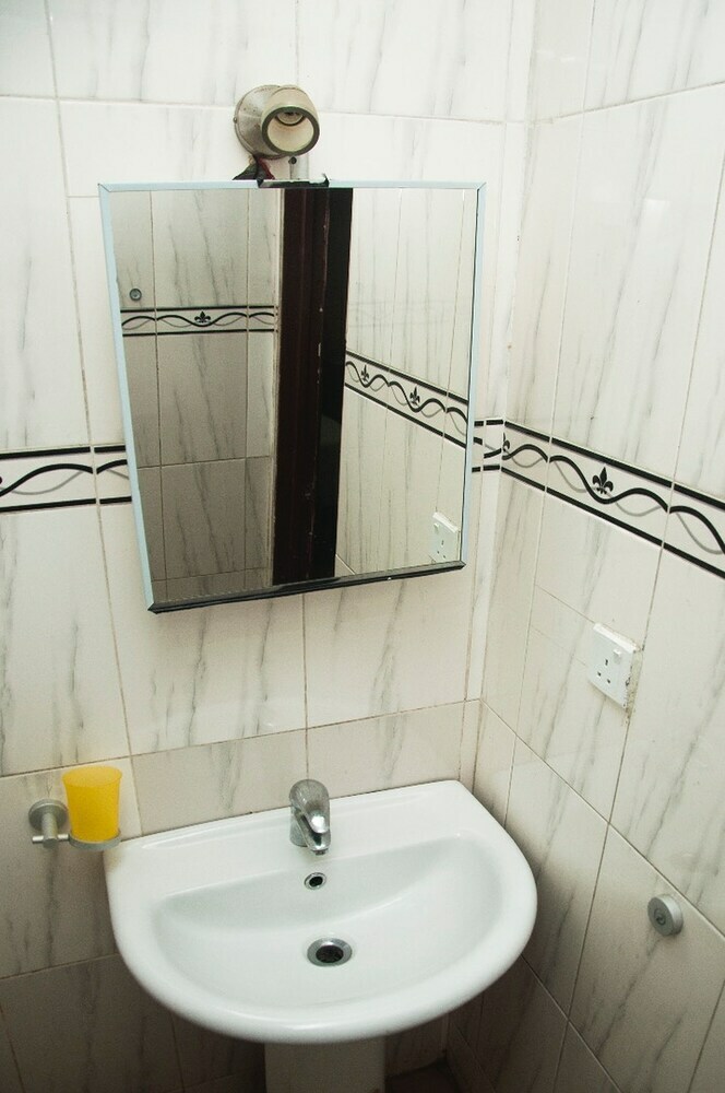 Sugarland Hotel & Suites